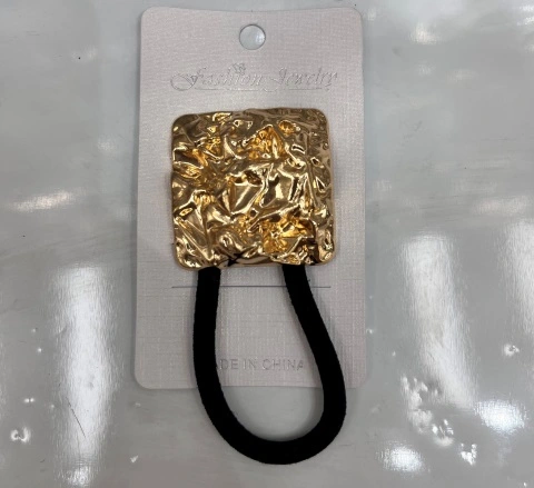 Резинка для волос с декором "AKS - DesignPRO", квадрат, цвет золото, 3,5*3,5см